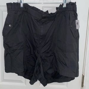 Old Navy Plus Size 3X High Rise Gray Khaki Shorts with Pockets, NWT